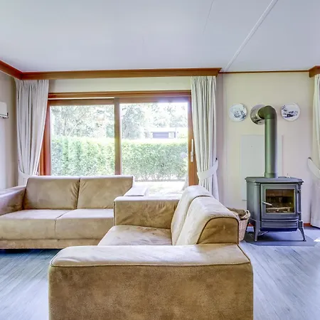 Goudvink I Bungalow Voor 8 Personen 度假居 皮滕