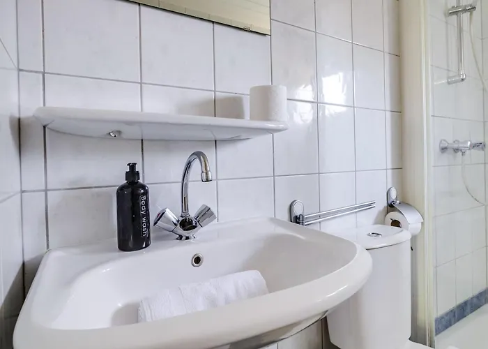 4-bedroom Holiday home