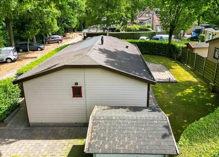 4-bedroom Holiday home